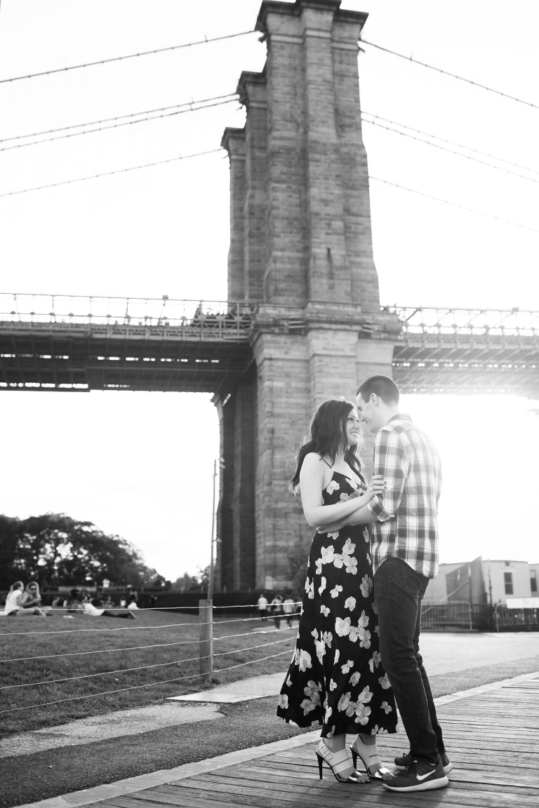 brooklyn bridge engagement photos
