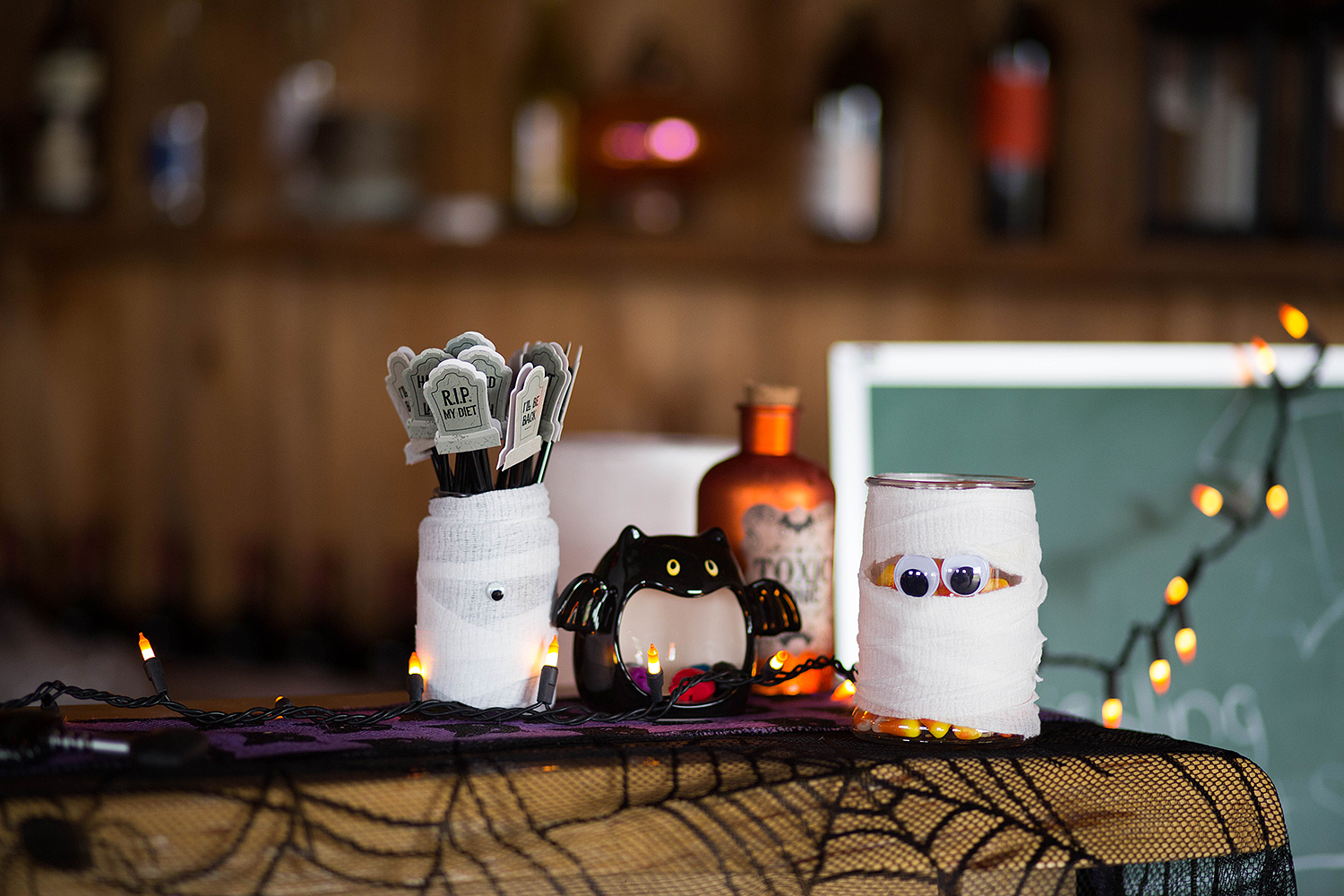 Halloween wedding decorations