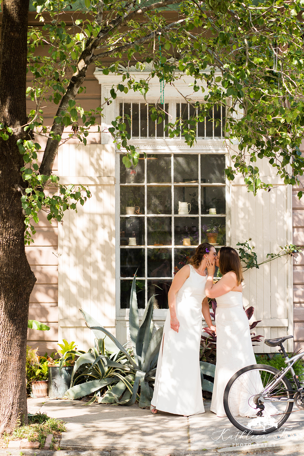 Garden District New Orleans wedding photos